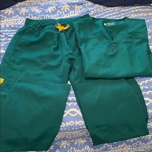 Four-Stretch Scrub Set